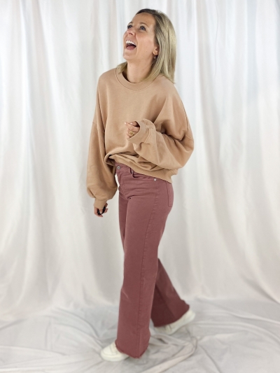 Oversized sweater camel