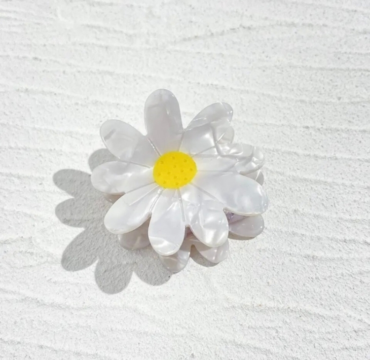 Daisy Daydream white