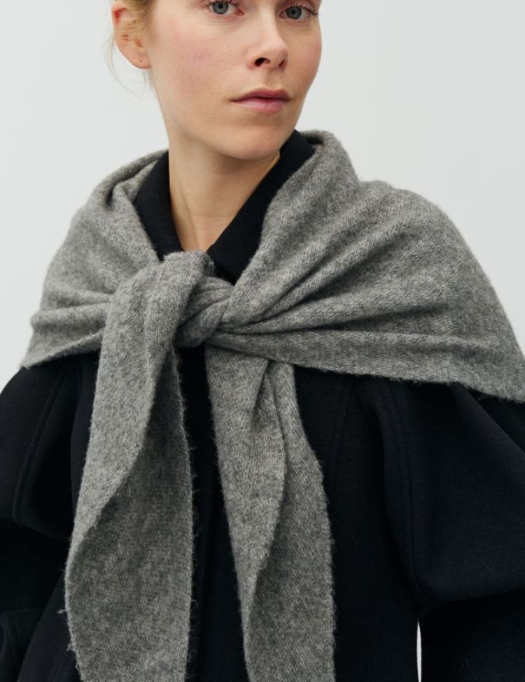Sevyn-M, Oaklyn medium grey mel
