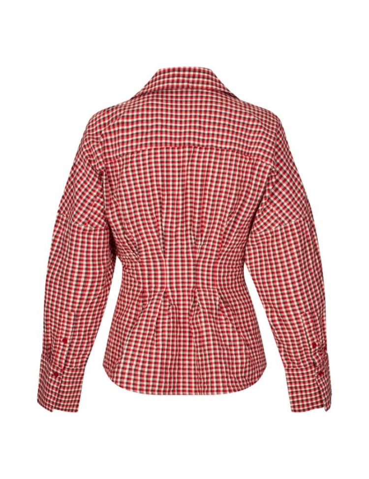 Chechi Isidor red aura check